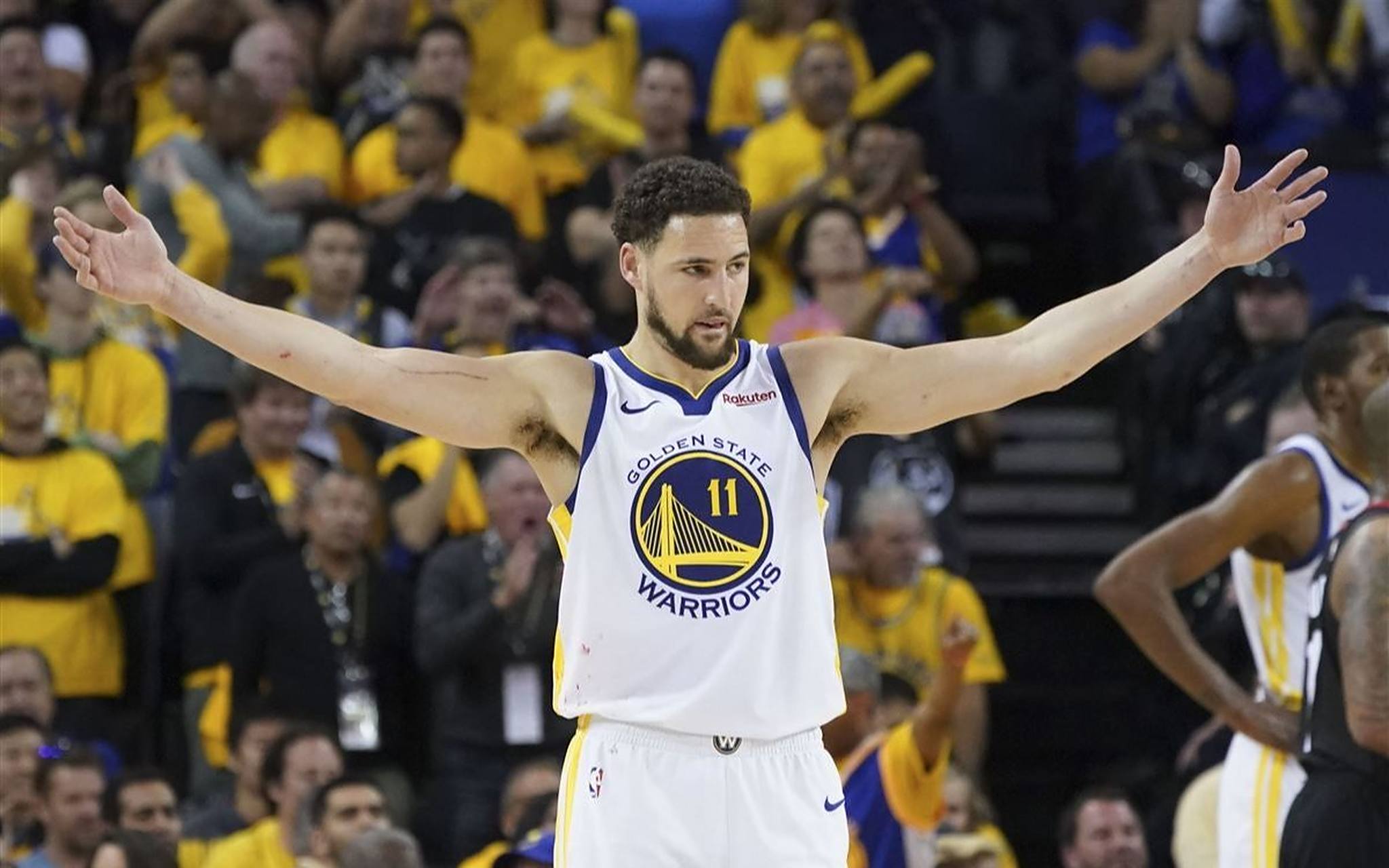 关于勇士遭遇4连败，库里状态低迷难以启动的信息